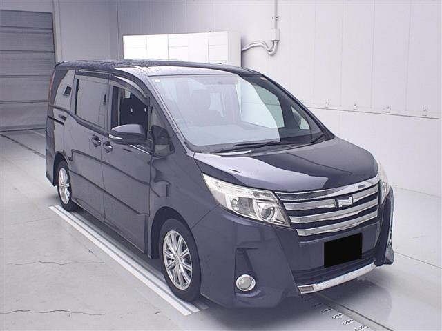 Toyota NOAH 2014 7206386-0