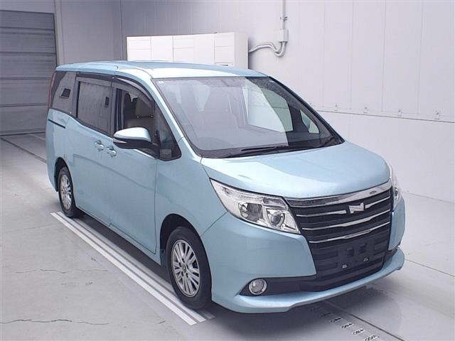 Toyota NOAH 2014 7206400-0