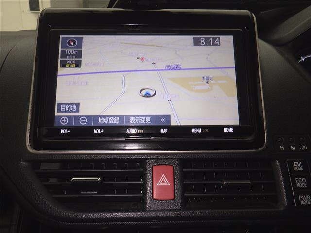 Toyota NOAH 2018 7206402-6