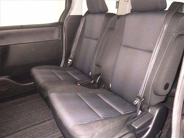 Toyota NOAH 2015 7206419-7