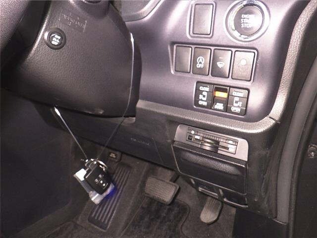 Toyota NOAH 2015 7206419-9