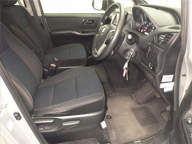 Toyota NOAH 2020 7206429-5