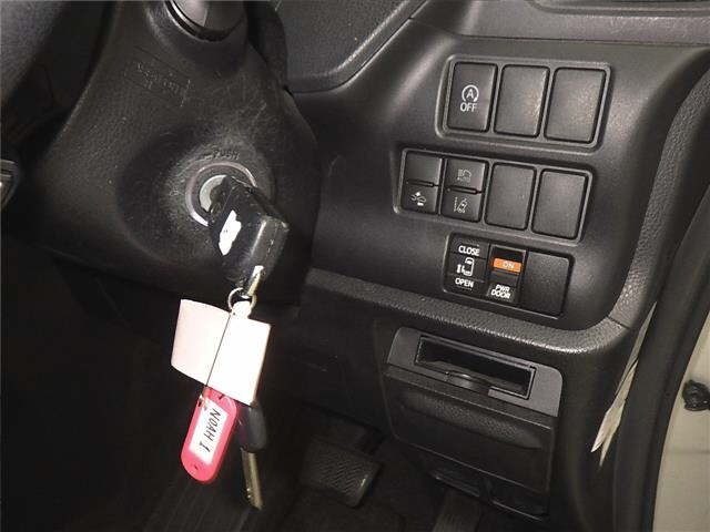 Toyota NOAH 2020 7206429-8