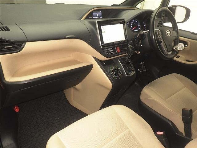 Toyota NOAH 2014 7206439-4