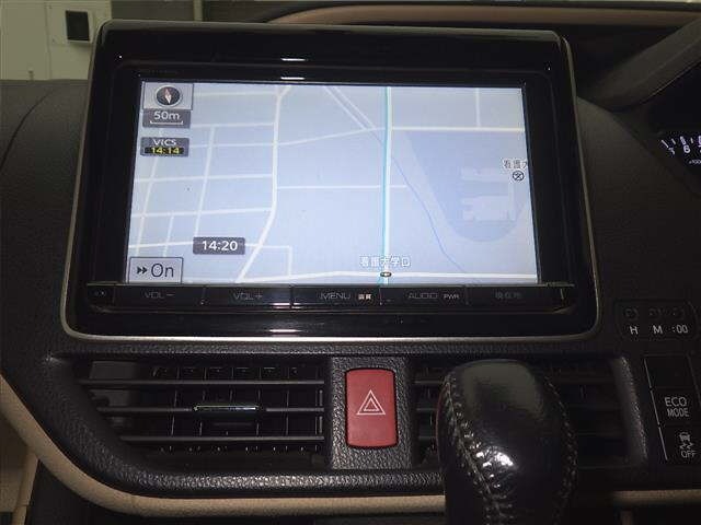 Toyota NOAH 2014 7206439-6