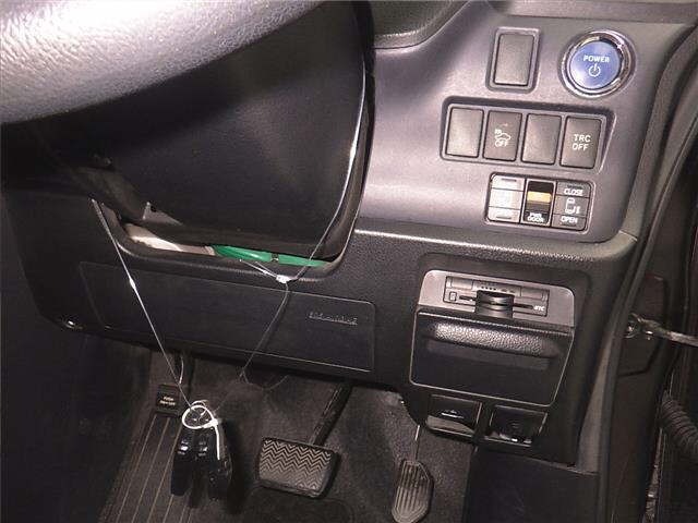 Toyota NOAH 2014 7206454-9
