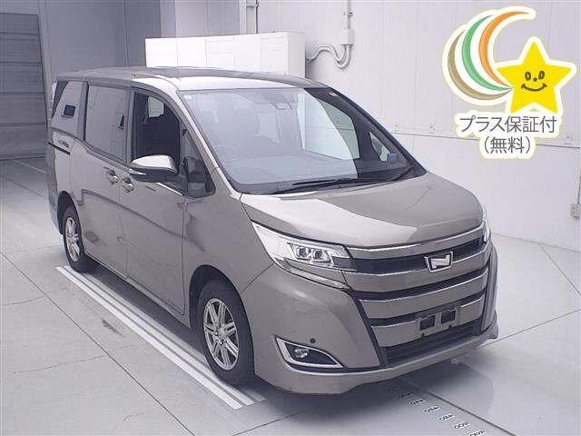 Toyota NOAH 2018 7206457-0
