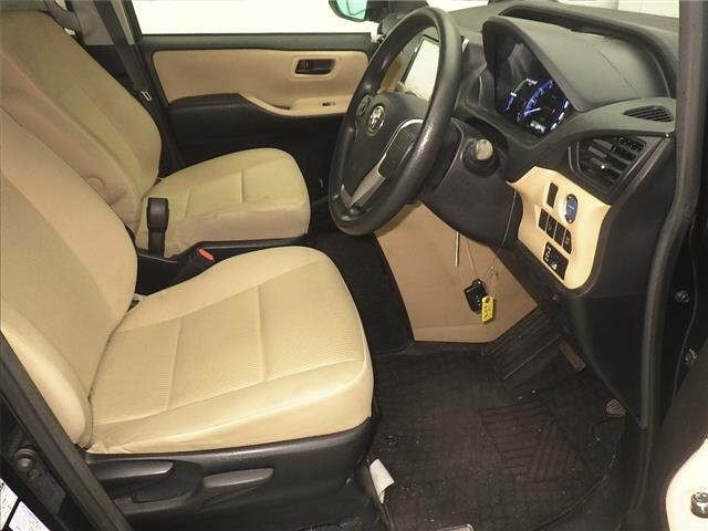 Toyota NOAH 2014 7206462-5