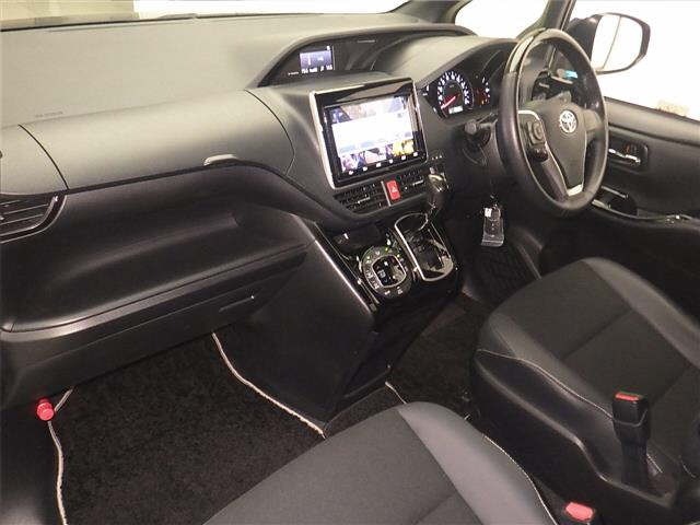Toyota NOAH 2021 7206465-4