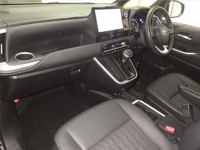 Toyota NOAH 2023 7206493-3