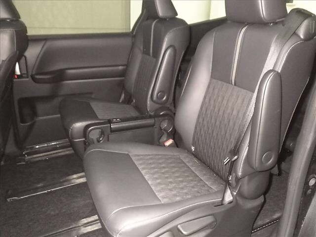 Toyota NOAH 2023 7206493-6