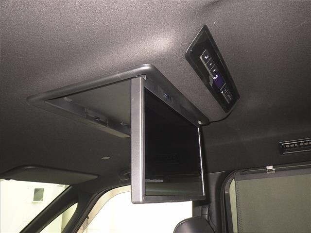Toyota NOAH 2023 7206493-7