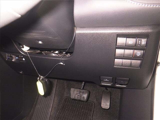 Toyota NOAH 2024 7206499-9