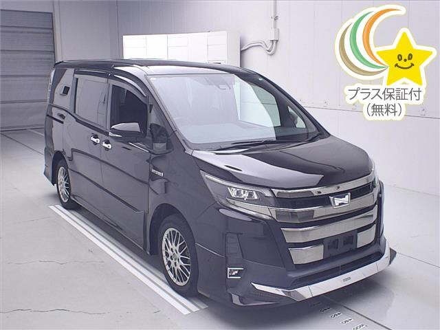 Toyota NOAH 2017 7206502-0
