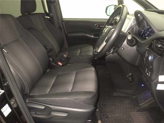 Toyota NOAH 2017 7206502-5