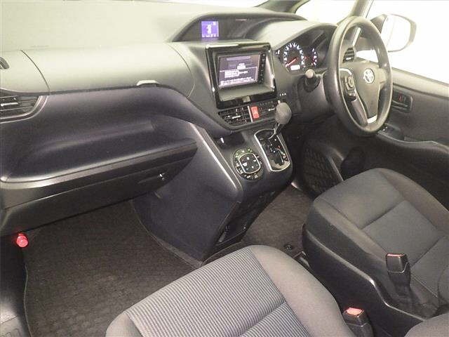 Toyota NOAH 2015 7206504-4