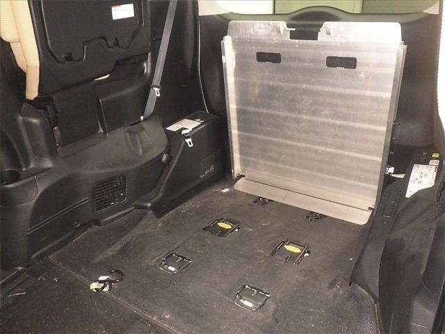 Toyota NOAH 2015 7206524-7