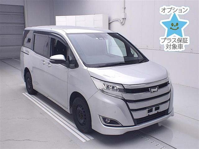 Toyota NOAH 2020 7206525-0