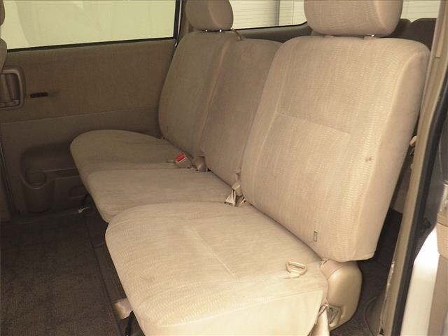 Toyota NOAH 2004 7206533-7