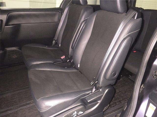 Toyota NOAH 2016 7206541-7