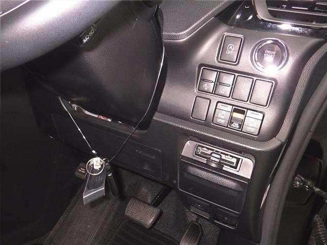 Toyota NOAH 2020 7206542-8