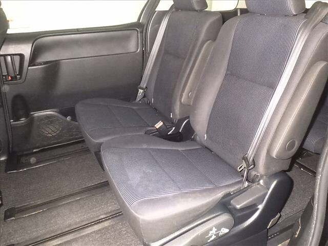 Toyota NOAH 2020 7206544-7