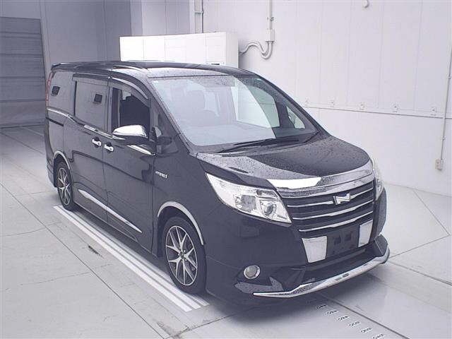 Toyota NOAH 2015 7206562-0