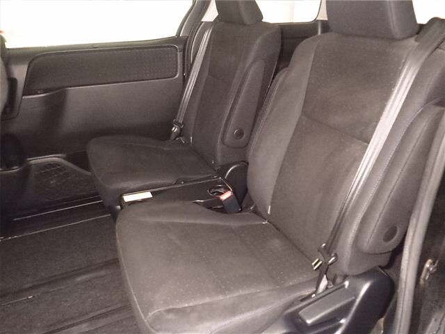 Toyota NOAH 2015 7206562-7