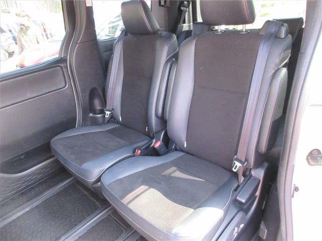 Toyota NOAH 2019 7206564-9