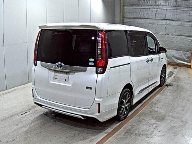 Toyota NOAH 2014 7206577-5