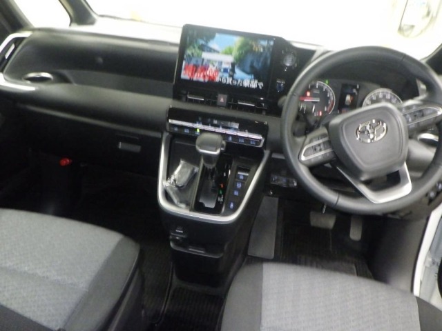 Toyota NOAH 2025 7206581-3