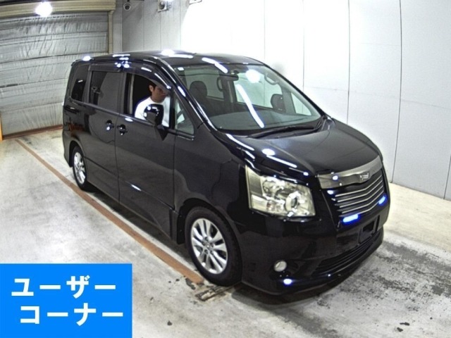 Toyota NOAH 2009 7206590-0