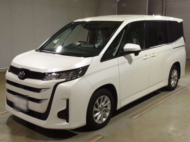 Toyota NOAH 2022 7206605-0