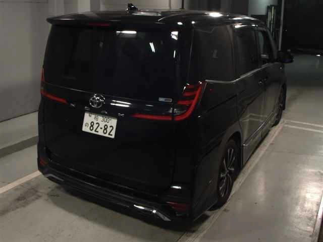 Toyota NOAH 2022 7206606-5