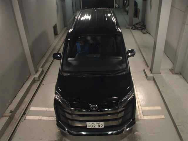Toyota NOAH 2022 7206606-6
