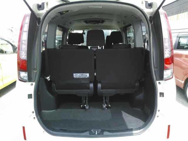 Toyota NOAH 2017 7206617-10