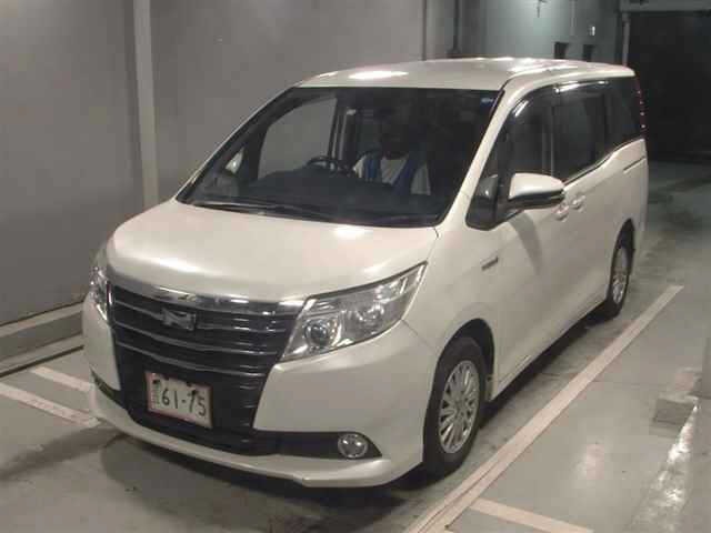 Toyota NOAH 2017 7206617-4