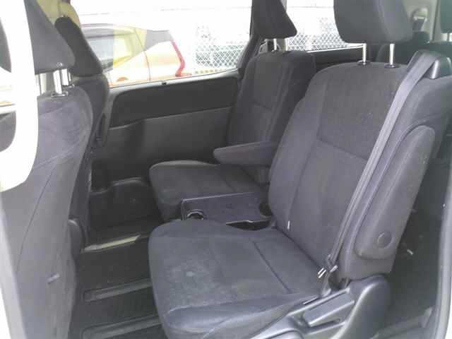 Toyota NOAH 2017 7206617-9