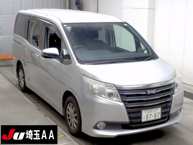 Toyota NOAH 2014 7206709-0