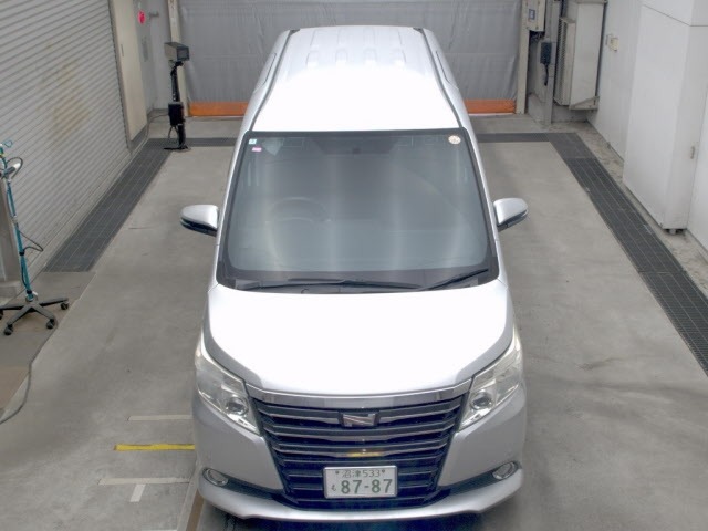 Toyota NOAH 2014 7206709-6