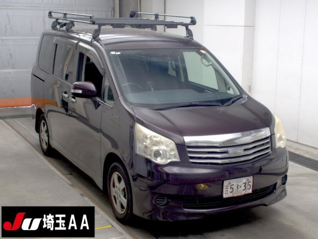 Toyota NOAH 2012 7206718-0