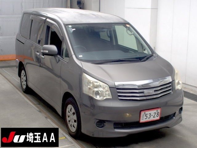 Toyota NOAH 2013 7206741-0