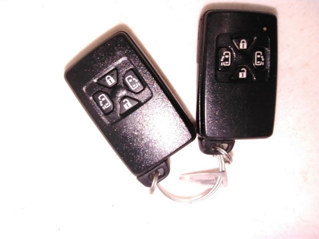 Toyota NOAH 2013 7206741-10