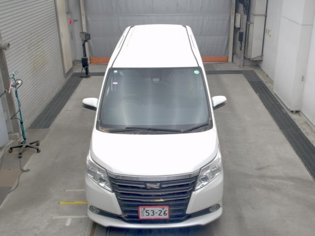 Toyota NOAH 2016 7206743-6