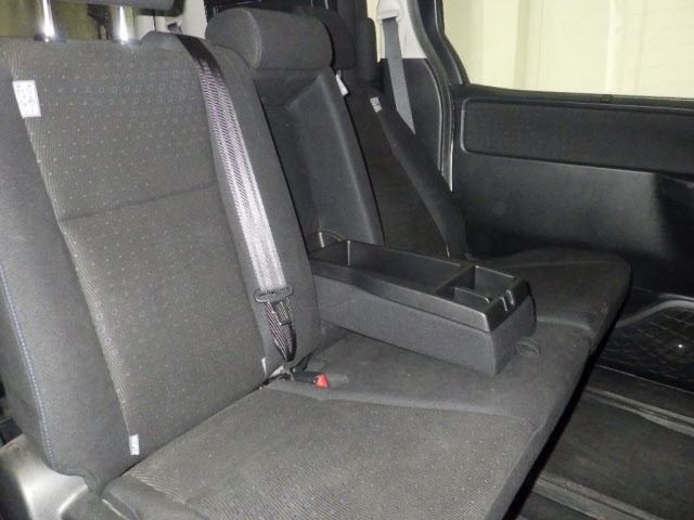 Toyota NOAH 2016 7206743-8