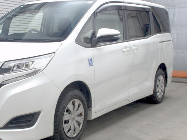 Toyota NOAH 2021 7206762-4
