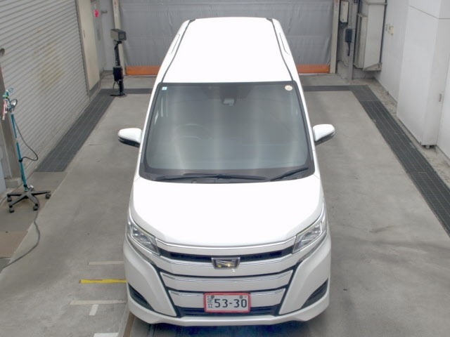 Toyota NOAH 2021 7206762-6