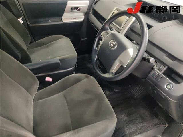 Toyota NOAH 2010 7206795-3
