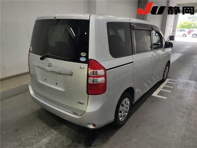 Toyota NOAH 2010 7206795-5