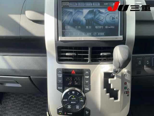 Toyota NOAH 2013 7206800-11
